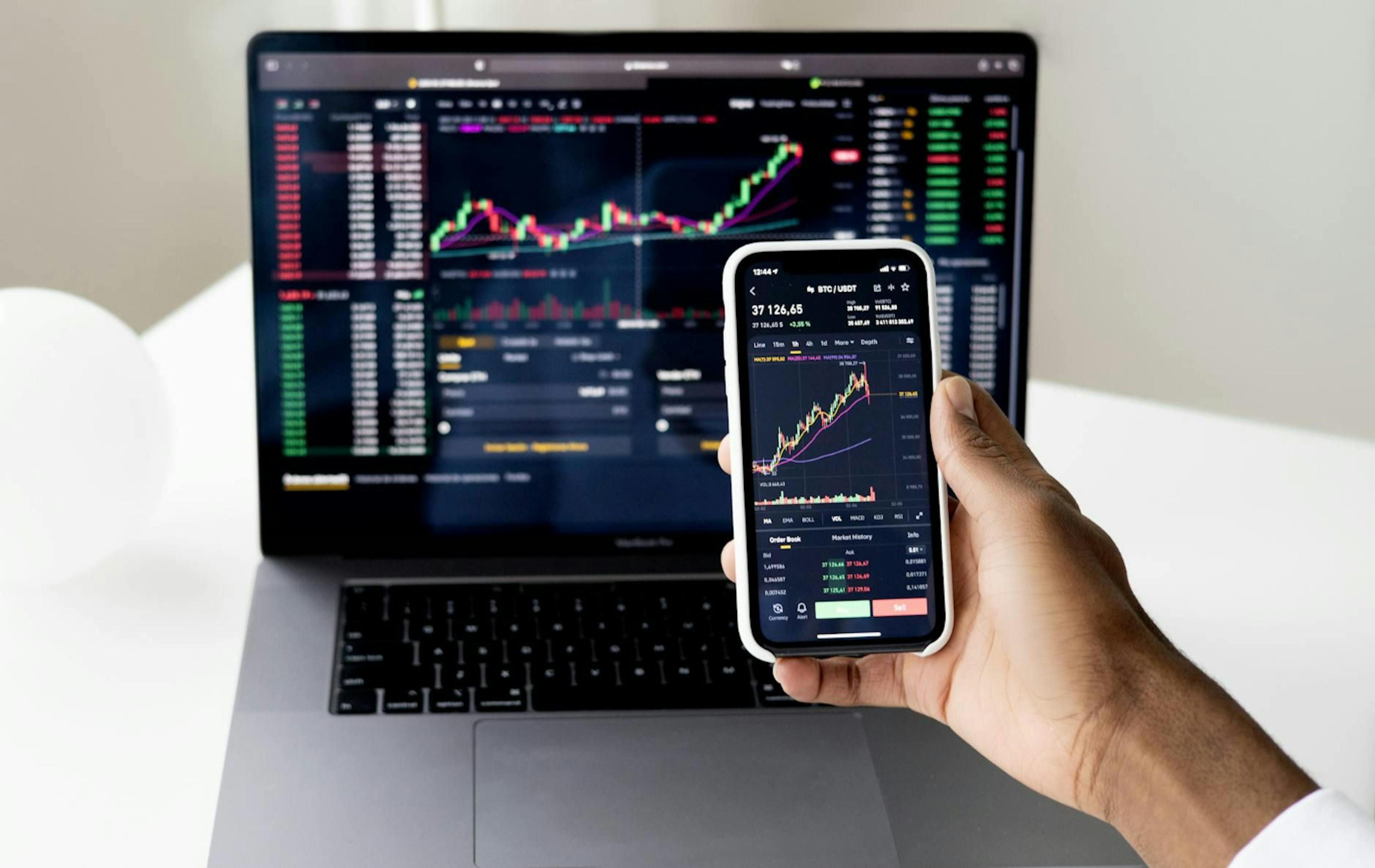 /tech-driven-analysis-for-enhanced-investment-decisions feature image