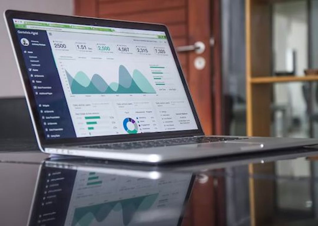 featured image - 8 Ways to Gather and Leverage Customer Data of Your Ecommerce Website